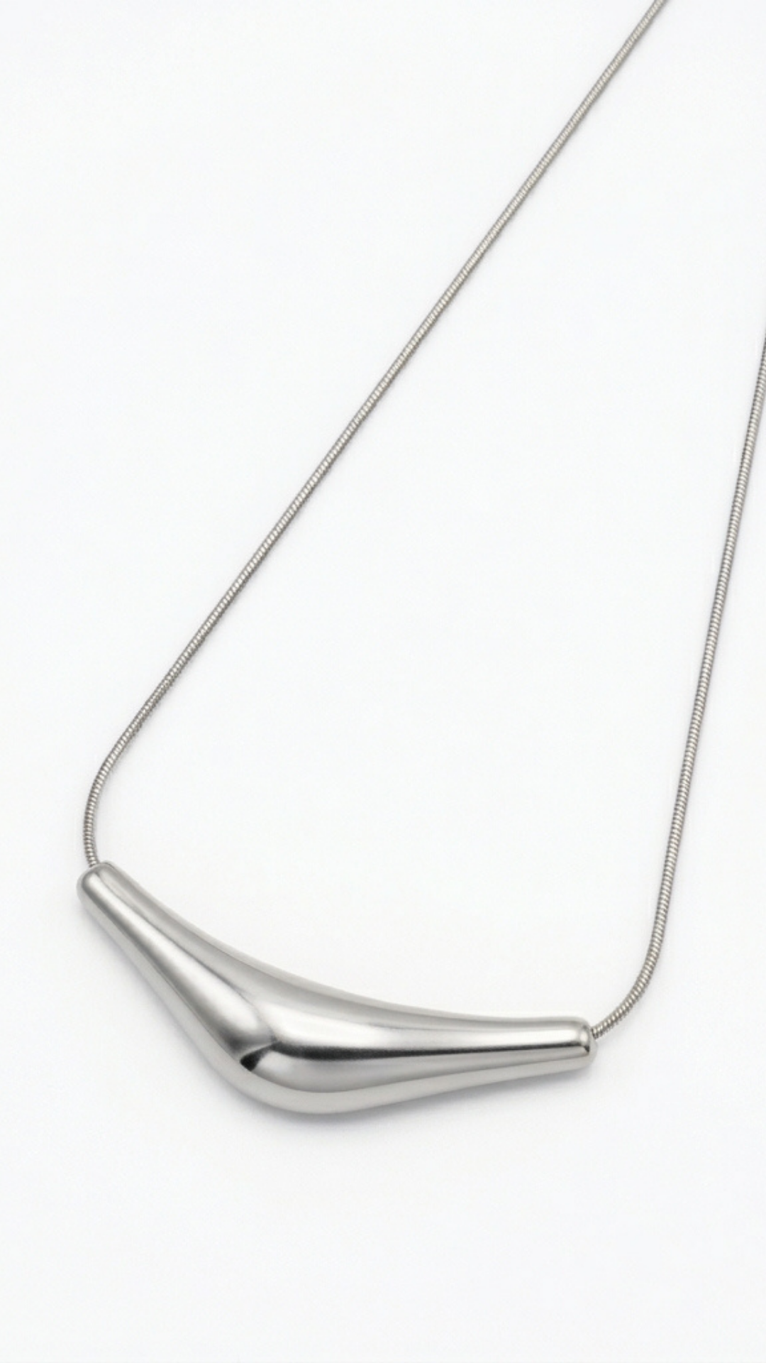 Sculpted Curve Pendant