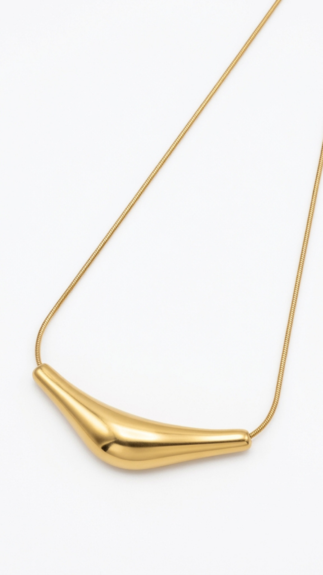 Sculpted Curve Pendant